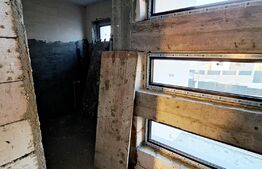 Case P+E, moderne, design deosebit, 125 mp utili și 300 mp teren, cu toate utilitățile, Simnicu de Jos!