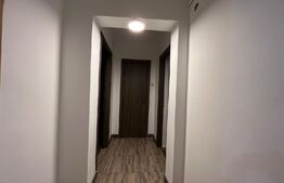Apartament 3 camere, 74 mp, semidecomandat, centrală termică, zona Centrală