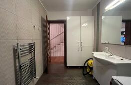Casă cu 7 camere, 200 mp, bucătărie modernă, spațiu exterior generos, zona Bariera Vâlcii