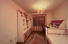 Casă cu 7 camere, 200 mp, bucătărie modernă, spațiu exterior generos, zona Bariera Vâlcii