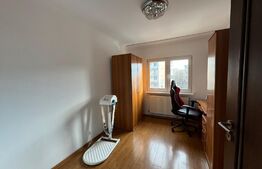 Apartament 3 camere decomandat, et. 2, centrală termică, Rovine