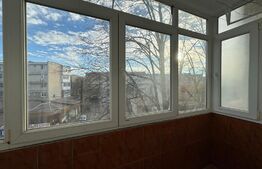 Apartament 3 camere decomandat, et. 2, centrală termică, Rovine