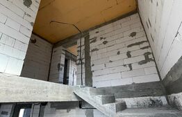 Casa de vanzare la gri 209 mp la Carcea 480 mp teren toate utilitatile