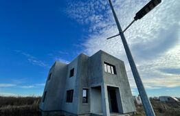 Casa de vanzare la gri 209 mp la Carcea 480 mp teren toate utilitatile