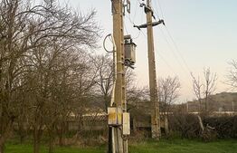 Teren intravilan 4078mp cu deschidere  44 ml la E79 