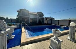 Casa superlux 200mp, 3 dormitoare zona Balta Verde