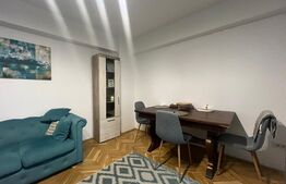 Apartament cu 3 camere, 80 mp, decomandat, situat la etaj intermediar, în zona centrală