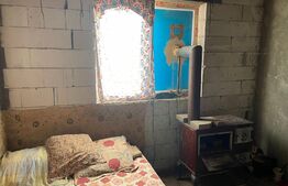 Casă semifinisată P+M cu teren aferent de 320mp situată în cartierul Popoveni