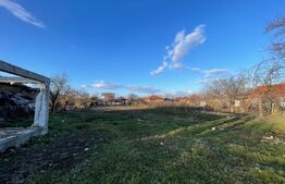 Teren intravilan de vanzare Podari 982 mp