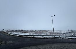 Teren intravilan, 44.421 mp, utilități la front, deschidere de peste 130 m, Cârcea