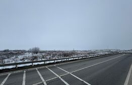 Teren intravilan, 44.421 mp, utilități la front, deschidere de peste 130 m, Cârcea