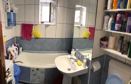 Apartament de 3 camere, 55 mp, zona Valea Roșie