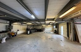 Hale cu spații de producție și birouri 470 mpu, cu teren 550 mp, zona Selgros