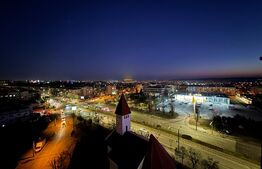 Penthouse de 90 mp, cu terasă individuală de 90 mp, panoramă superbă, Calea Severinului