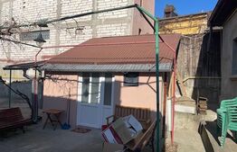 Casă situată în zona Medicina Veche cu 92.51mp utili și 553mp teren