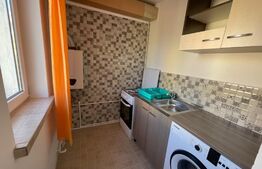 Apartament 2 camere nemobilat,32 mp utili, zona Piata din Valea Rosie