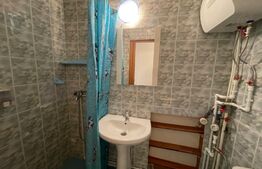 Apartament 2 camere nemobilat,32 mp utili, zona Piata din Valea Rosie