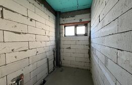 Casă semi-finisată P + M, 131 mp utili, teren 339 mp, Pielești, zona Magnolia