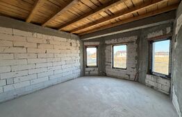 Casă semi-finisată P + M, 131 mp utili, teren 339 mp, Pielești, zona Magnolia