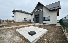 Casă semi-finisată P + M, 110 mp utili, teren 339 mp, Pielești, zona Magnolia