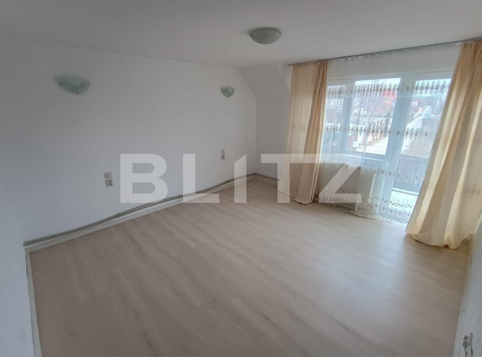 Casa de vânzare 5 camere Plaiul Vulcanesti - 136526CV | BLITZ Craiova | Poza3