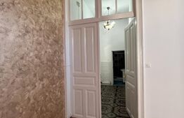 Casa 4 camere,163 mp + 170 mp teren ,in zona Medicina Veche 