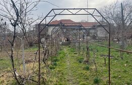 Casa boiereasca in Podari, 5 camere 109 mp utili cu 500 mp de teren