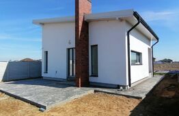 Casă parter cu teren de 350mp racordată la rețeaua de gaze situată în zona Damila-Selgros