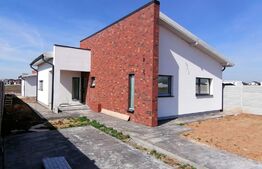 Casă parter cu teren de 350mp racordată la rețeaua de gaze situată în zona Damila-Selgros