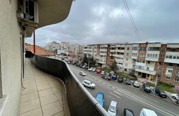 Apartament 2 camere, 60 mp + terasa 22 mp, zona Pub Doispe Central