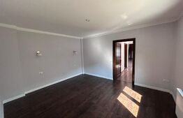 Casa cu 6 camere, 247 mp, 400 mp curte , zona cartierul George Enescu