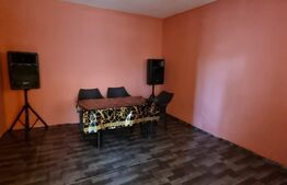 Casa, teren 563 mp , zona Romanesti