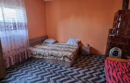 Casa, teren 563 mp , zona Romanesti