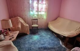 Doua case pe teren 851 mp ,zona Bariera valcii