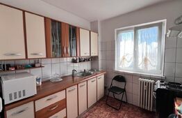 Apartament de 2 camere, decomandat, 48mp , zona  Craiovita Noua