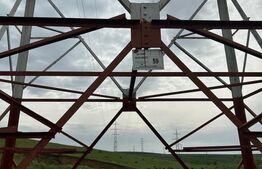 Teren extravilan pretabil proiect fotovoltaic - 99.969 mp, Pielești