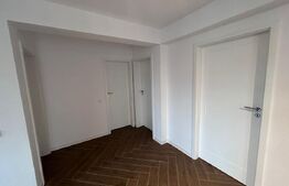 Casa cu 4 camere, 100 mp, incalzire in pardoseala, in zona Ford