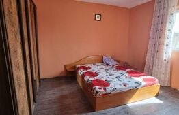 Casa, teren 563 mp , zona Romanesti