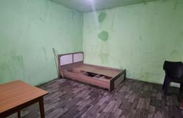 Casa, teren 563 mp , zona Romanesti