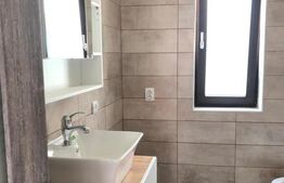 Casa plan parter, 3 camere, teren aferent de 250mp, situată în zona Damila