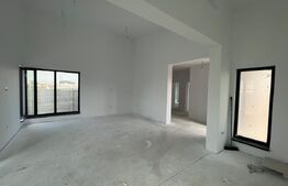 Casa pe parter, toate utilitatile in zona Damila