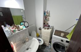 Apartament de 3 camere, decomandat,  în zona Pelendava - 1 Mai