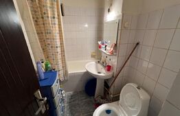 Apartament de 3 camere, decomandat,  în zona Pelendava - 1 Mai