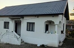 Casa reconditionata, 500mp teren, Segarcea