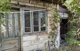 Construcție renovabilă/demolabilă 19 mp, teren 100 mp, Prelungirea Brestei