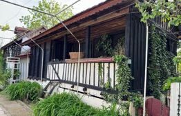 Casa țăraneasca cu 3336 mp teren aproape de Craiova