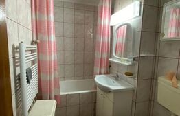 Apartament de 4 camere, decomandat, etaj 2, Rocada, zona Gulliver