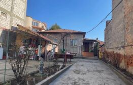 Casă situată în zona Medicina Veche cu 92.51mp utili și 553mp teren