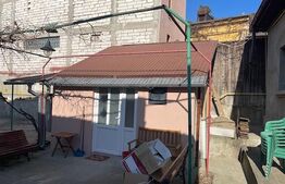 Casă situată în zona Medicina Veche cu 92.51mp utili și 553mp teren