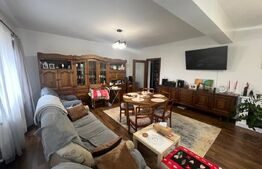 Casă D+P+1 cu teren de 2501mp situată în Craiova în zona de nord